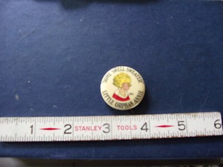 Vintage Little Orphan Annie Some Swell Sweater Pinback Pin 1928