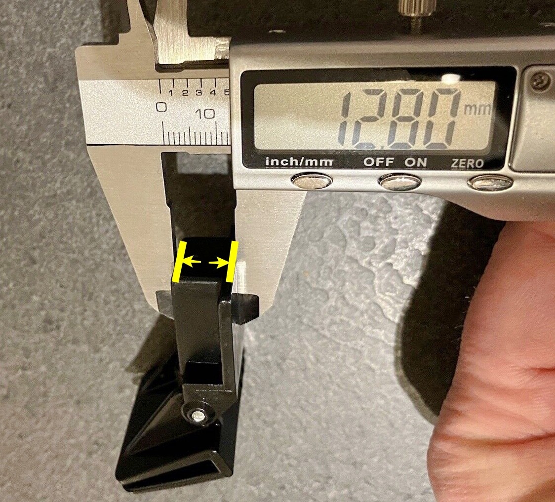 Foto 11 di 12