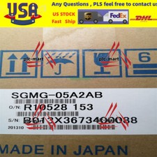New In Box YASKAWA SGMG-05A2AB Servo Motor