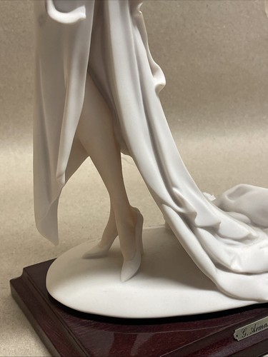 RARE Signed Dated Giuseppe Armani "Lady w/ Peacock" Figurine 19.5" 385F Mint - Picture 10 of 12