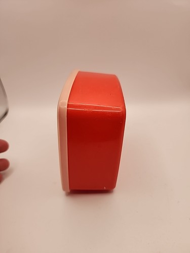 Vintage Tupperware Bowl With Lid 5x4.5x2 Inches Nice Condition LOOK - Picture 3 of 5