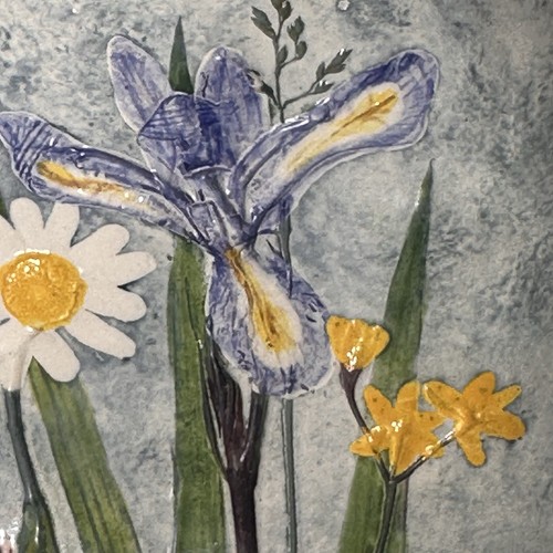 Salt Marsh Pottery Dartmouth, MA Bowl Wall Hanging Floral Iris 1988 Stargrass - Picture 4 of 13