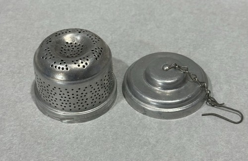 Vintage Aluminum - Loose Leaf Tea Ball Infuser with Chain & hook - Picture 4 of 7