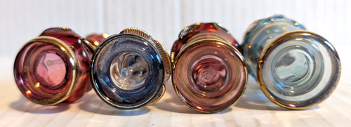 4 Vintage ägyptische mundgeblasene Glas Dschinn Parfüm Flaschen rot blau Goldrand 4" - Bild 5 von 5