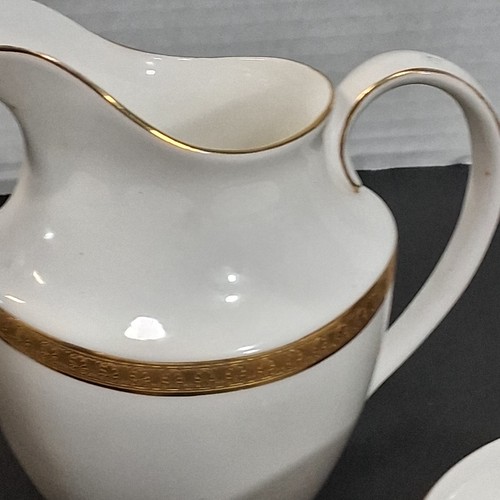 Royal Doulton Royal Gold - Picture 10 of 24