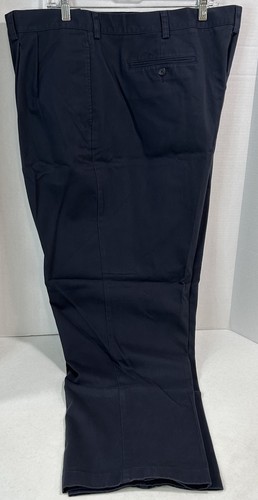 LL Bean plissierte knitterarme klassische Passform Chinohose 46 x 32 Paket mit 3! Neu! - Bild 8 von 9