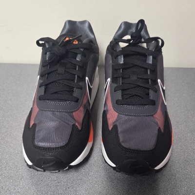 Nike Air Max Solo SE Men s Low Top Lace-Up Colorblock Sneakers FJ2594-001
