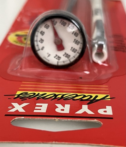 Pyrex Accessories Large Dial Instant Read Chefs Thermometer + Carrying Case NOS - Picture 3 of 5