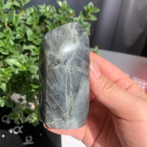 Piedra curativa energética cristal de forma libre de labradorita púrpura de 214 g decoración del hogar - Imagen 7 de 10