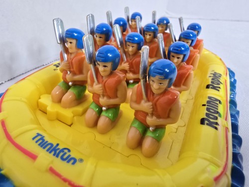 ThinkFun Raging Rapids Brainteaser Puzzle Spiel 2003 passt Paddlern ins Floßboot - Bild 3 von 11