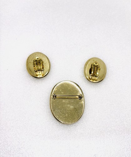 Whiting & Davis handbemalte Goldbrosche & Ohrringe 18. Jahrhundert georgianische Szene - Bild 2 von 8