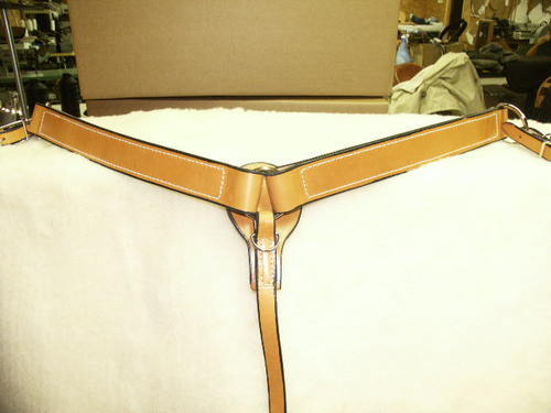 RIDERS CHOICE 2.5 LIGHT OIL TAN ROPING BREAST COLLAR HEAVY MADE IN ALABAMA USA RIDERS CHOICE 2.5 LIGHT OIL TAN ROPING BREAST COLLAR HEAVY MADE IN ALABAMA USA