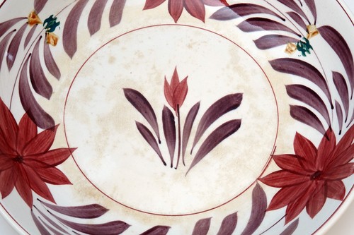 Spongeware Large Rice Bowl With Lovely Decoration. - Picture 2 of 6