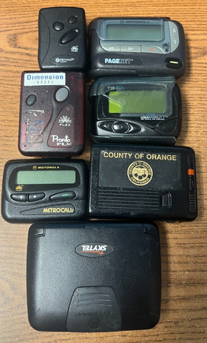 Vintage Motorola and Sun Telecom pagers for parts not working