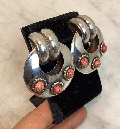 Vintage Large Silver Tone Faux Coral Dangle Clip On Earrings  - Picture 9 of 16