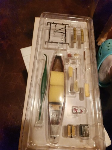 Franklin Mint 1946 Chevrolet Suburban Panel Truck Camper 1:24 Green COMPLETE - Picture 8 of 10