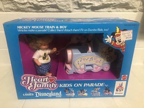 The Heart Family Visits Disneyland Park Kids on Parade Mickey Mouse Boy 1990 New
