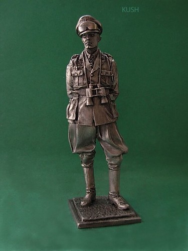 TIN 90mm WW2 German general Edwin Rommel  - Picture 1 of 4