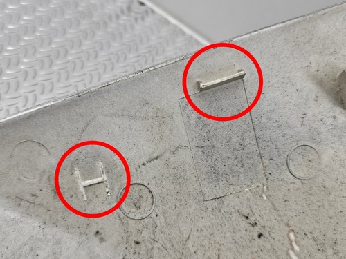 PANEL DE CUBIERTA CARENADO TRASERO IZQUIERDO HONDA FJS FSC Silverwing 400/600 - Imagen 15 de 20