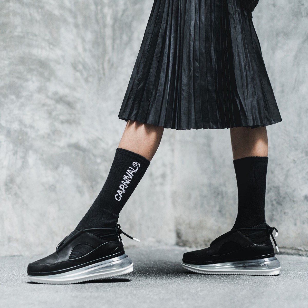 Nike Air Max FF 720 Women's Black/Metallic Silver/White UK 8 Nike Air Max FF 720 Women's Black/Metallic Silver/White UK 8