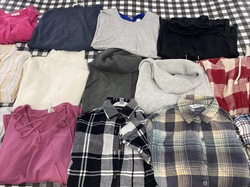 Lotto di camicie felpe maglioni donna XS Sm Med lotto di 32 loft ae ecc.