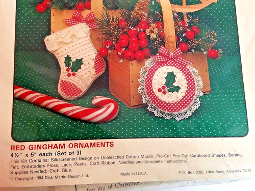 Red Gingham Christmas Ornaments by Daydreams/Dick Martin 823 NEW 1984 - Picture 3 of 5