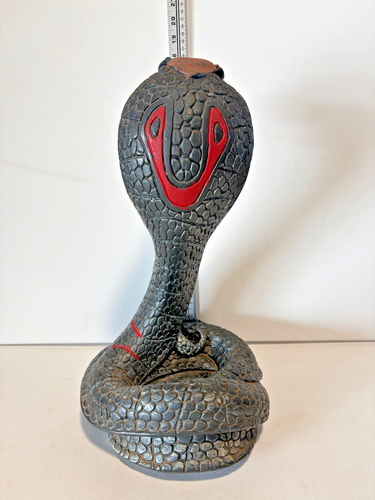 De colección Univeral Statuary Corp. Chicago 1967 - King Cobra Snake #422 - Imagen 2 de 7