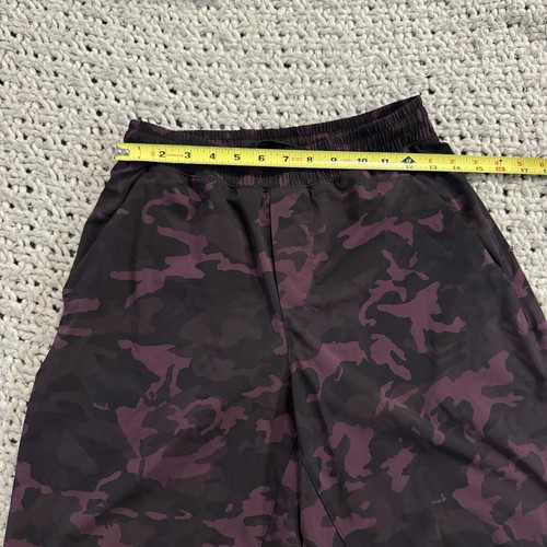 Lululemon Shorts Herren klein rot Tarnmuster Tempo Breaker Athletik Fitnessstudio Training gefüttert - Bild 5 von 8