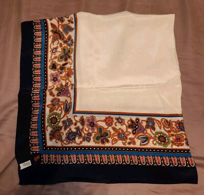 Vintage Singapore Airlines 100% Silk Scarf - 33 inch Square