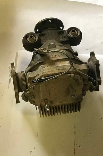 2005-2012 Nissan Pathfinder Rear Differential Carrier Rear 3.13 Ratio OEM - Picture 2 of 2