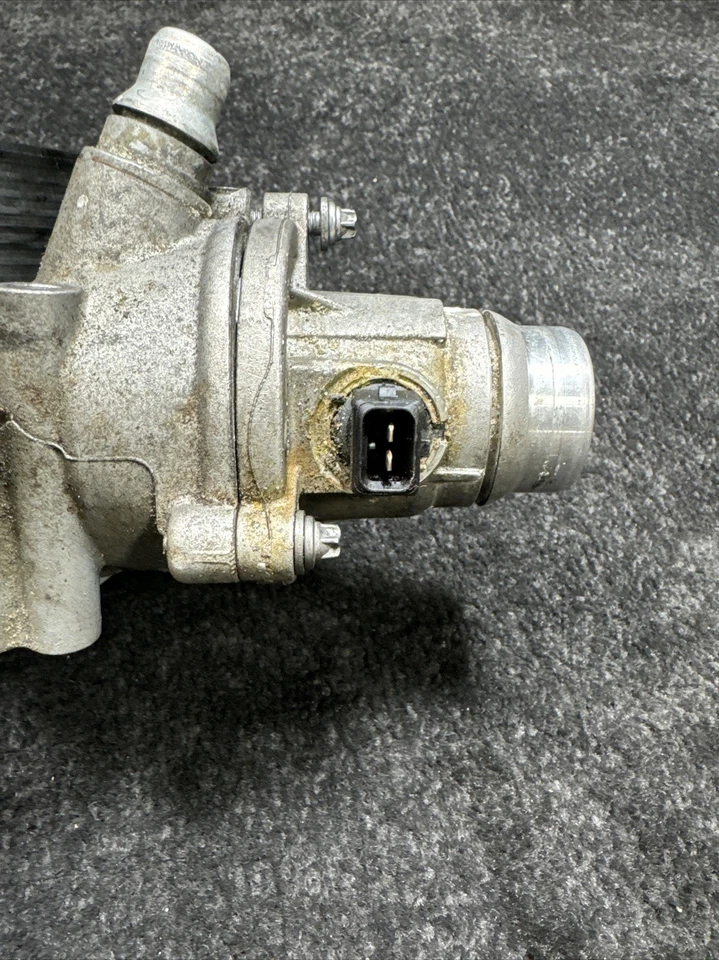 BMW X6M 2016 bomba de agua termostato unidad de refrigeración OEM Foto 4 de 4