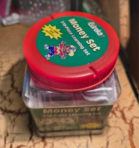 Eureka: Tub of Money Learning Set - U.S. Coins & Currency - Picture 2 of 4