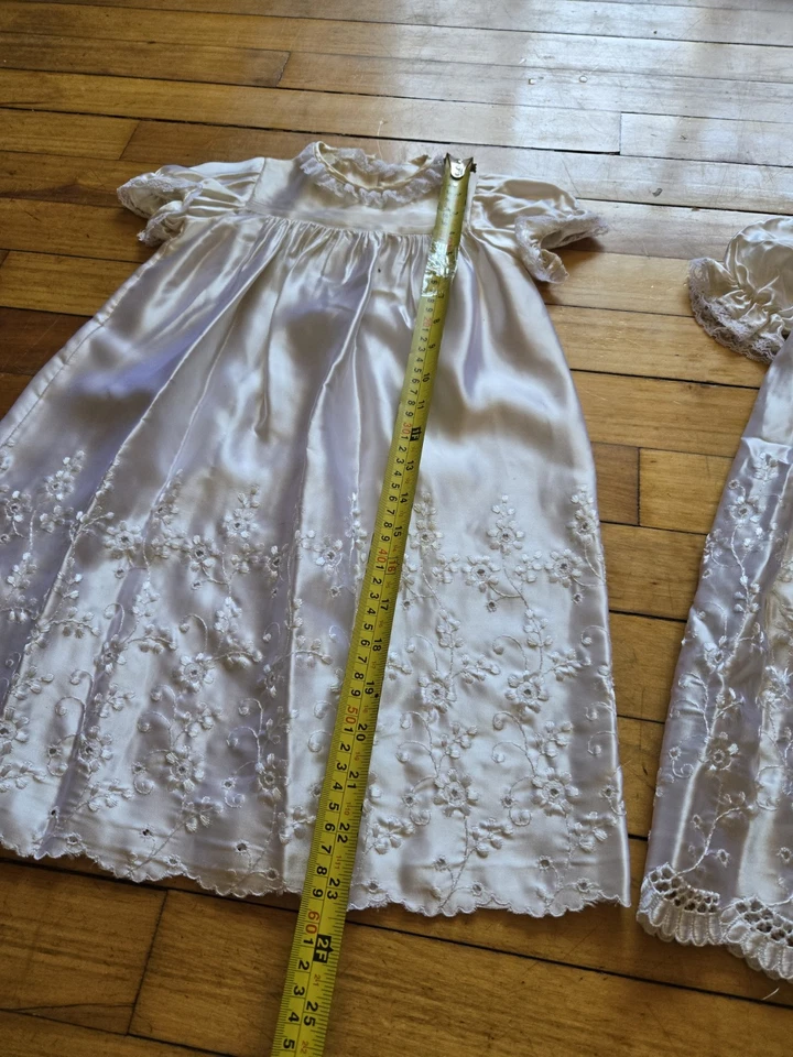 2 vestidos de bautizo vintage bautizo 0-6 meses bordados hechos en EE. UU. Foto 4 de 4