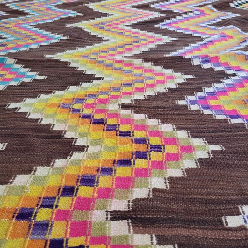 Vibrant Vintage Moroccan Berber Rug – 40+ Year Old Handwoven Wool Masterpiece - Picture 17 of 24