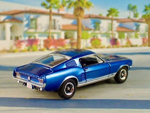 1967 Ford Mustang GT 390ci V8 Fastback Muscle Car Maßstab 1:64 Limited Edition A - Bild 1 von 5