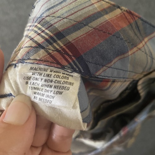 Aeropostale Shorts Mens 38 Blue Red Plaid Classic Summer Casual Flat Front - Picture 3 of 5