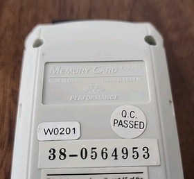 Sega Dreamcast Performance P-20-316E Memory Card & Sega Sports NHL 2K Video Game