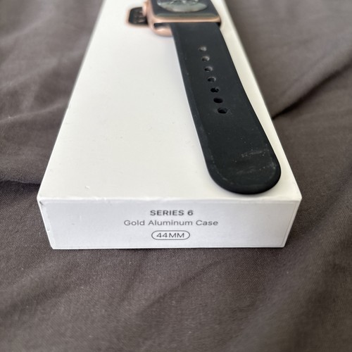 Faulty & Not On Apple Watch Series 6 44mm (GPS + Cellular) Read the Description - Picture 4 of 5