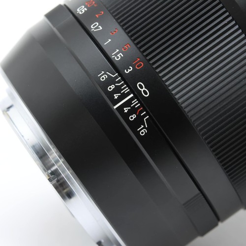 Carl Zeiss Distagon T* 35mm F/1.4 ZE (for Canon EF mount) #126 - Picture 11 of 12
