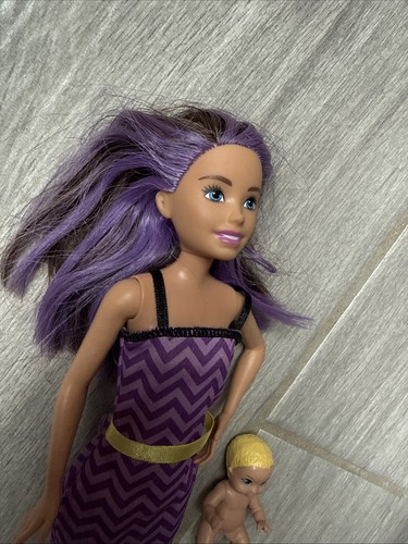 Mattel Barbie Skipper Babysitters Blonde Baby Infant Doll Green Eyes e2 - Picture 5 of 8