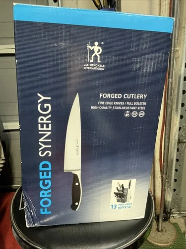 Henckels Forged Synergy 16 Piece Knife Block Set