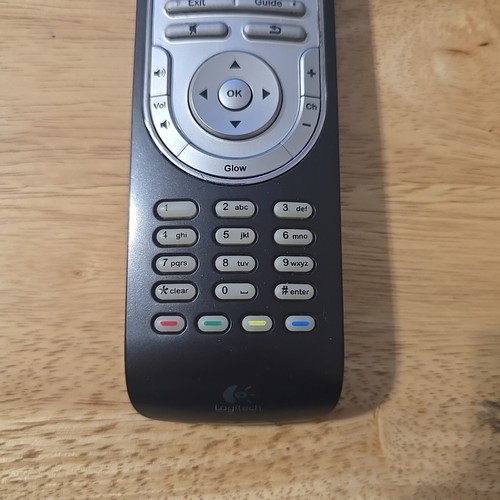 Telecomando Logitech Harmony 510 senza coperchio batteria - Foto 3 di 4