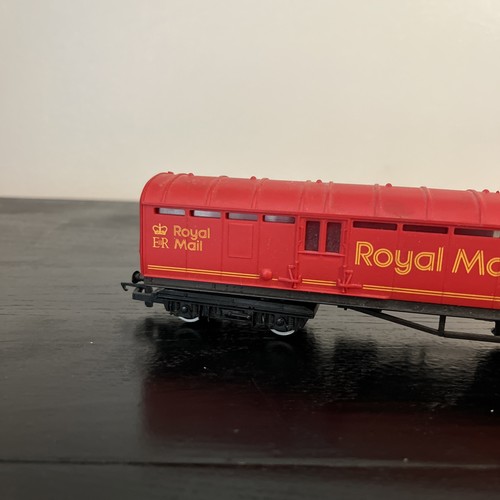 Hornby R416 Operating Royal Mail Coach NSX 80363 - Picture 2 of 9