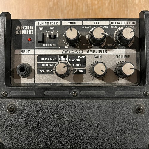 Roland MICRO CUBE Guitar Amp Amplifier Battery Powered EUC - Bild 4 von 4