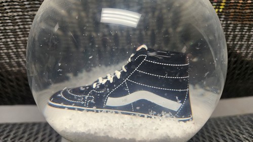 Vans Off The Wall Collectible SK8 Hi Shoe Limited Edition Snow Globe BRAND NEW - Picture 8 of 17