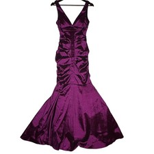 XSCAPE Women’s Size 8 Formal Mermaid Gown Vintage Y2K Sleeveless V-Neck