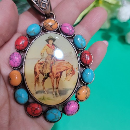 WESTERN COWGIRL PENDANT BOHO TURQUOISE MULTICOLORED ANTIQUE POLISHED OVAL - Picture 2 of 5