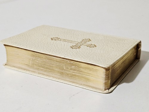 Vintage KEY OF HEAVEN 1947 Catholic Devotions Prayerbook Pocket-Sized 3.25x4.77" - Imagen 4 de 10