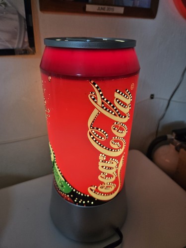 Lámpara Gráfica Lata Coca Cola Brillante Movimiento Giratorio Nuevo Estado. Sin caja. - Imagen 1 de 9