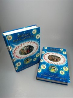 Srimad Bhagavatam 2x Bücher